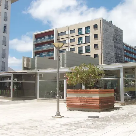 Apartment T3 In Downtown With Sea View Ponta Delgada  Room photo