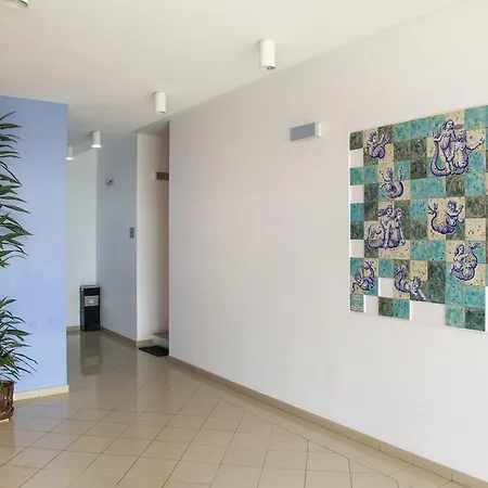 Apartment T3 In Downtown With Sea View Ponta Delgada  Room photo