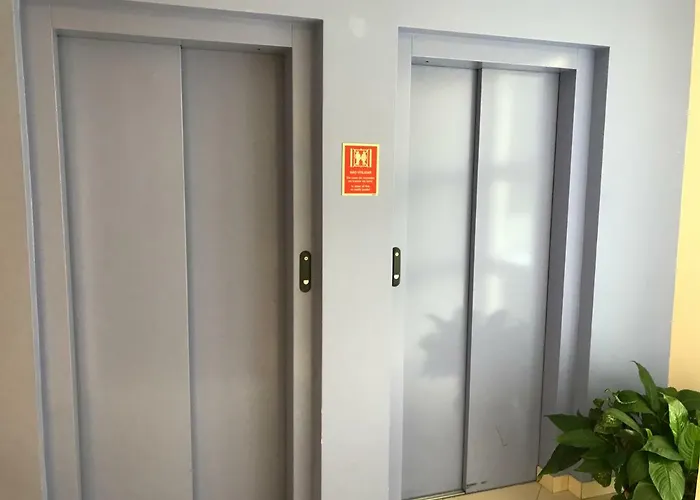 Apartment T3 In Downtown With Sea View